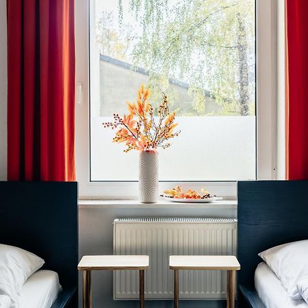 Centrally Located 2-Room Apartment Hannover Esterno foto