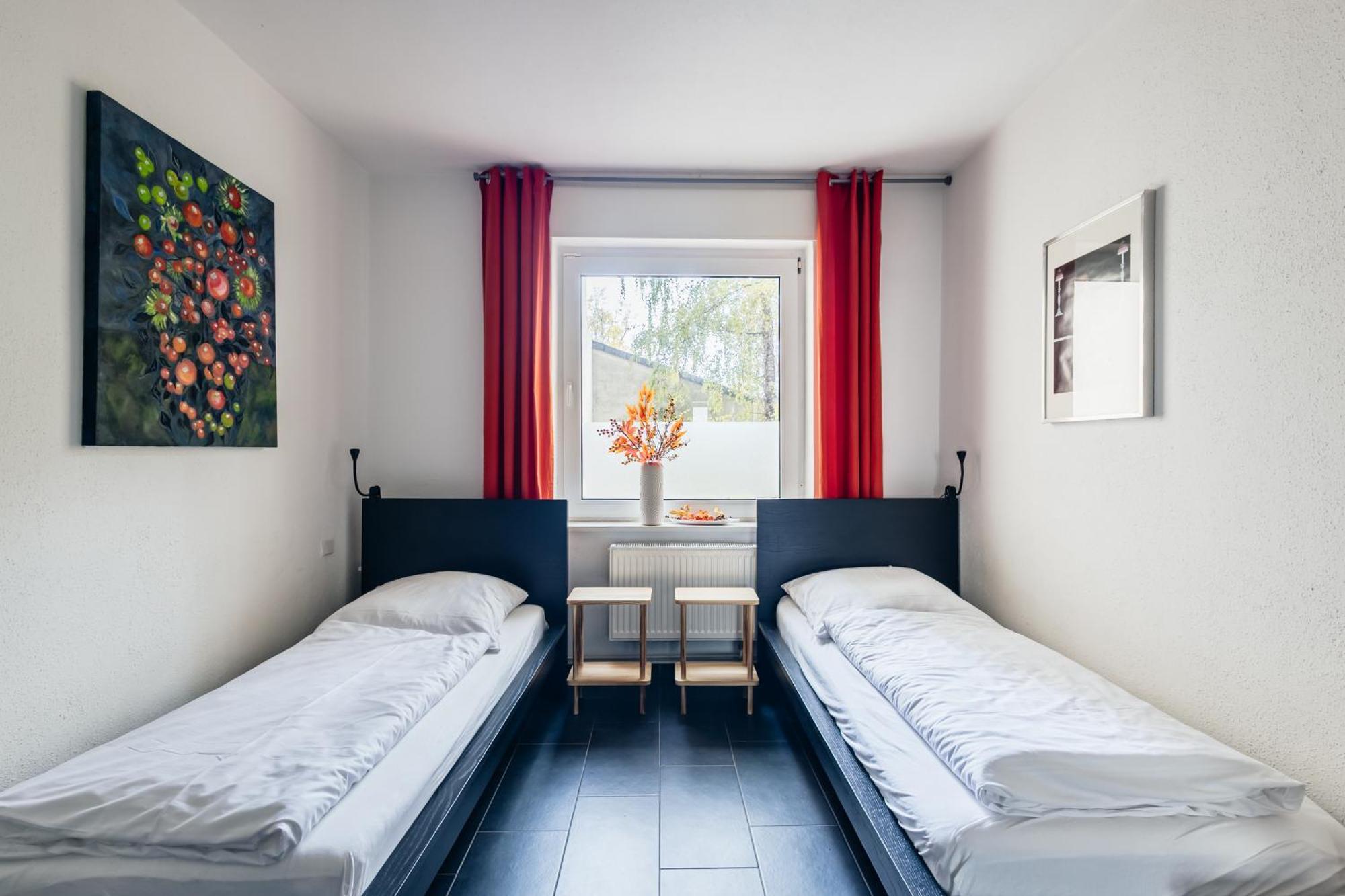 Centrally Located 2-Room Apartment Hannover Camera foto
