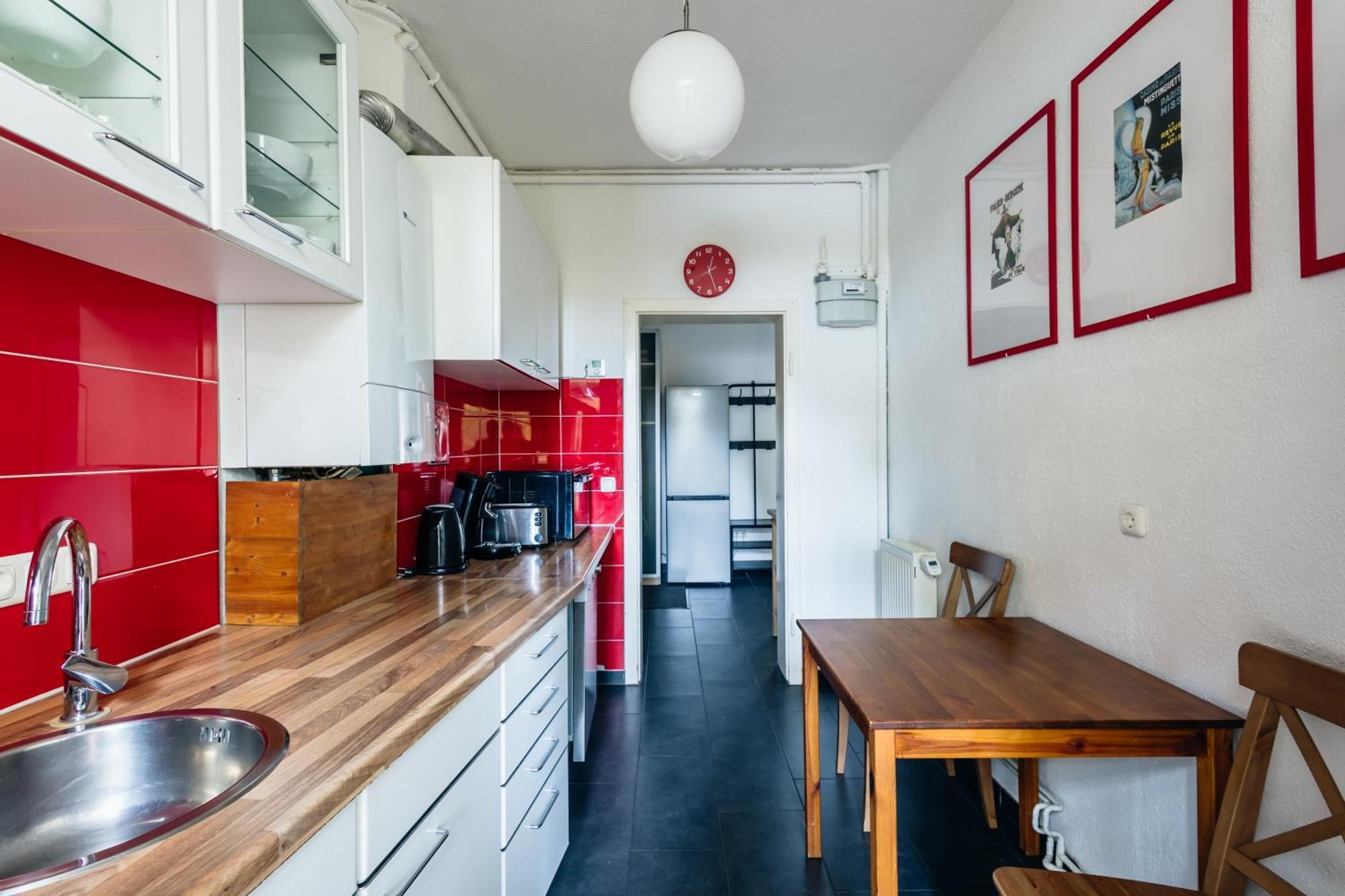 Centrally Located 2-Room Apartment Hannover Esterno foto