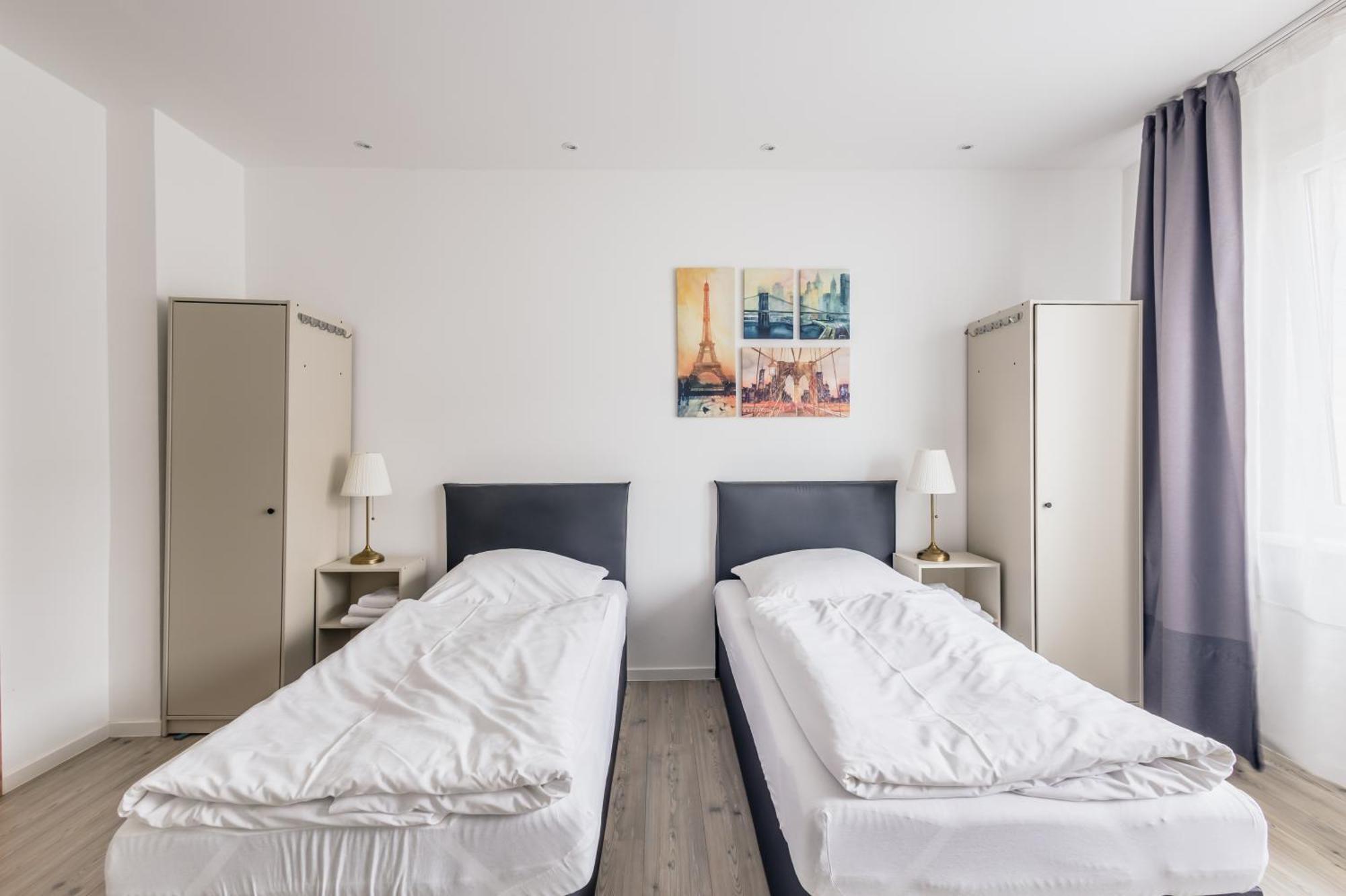 Centrally Located 2-Room Apartment Hannover Esterno foto