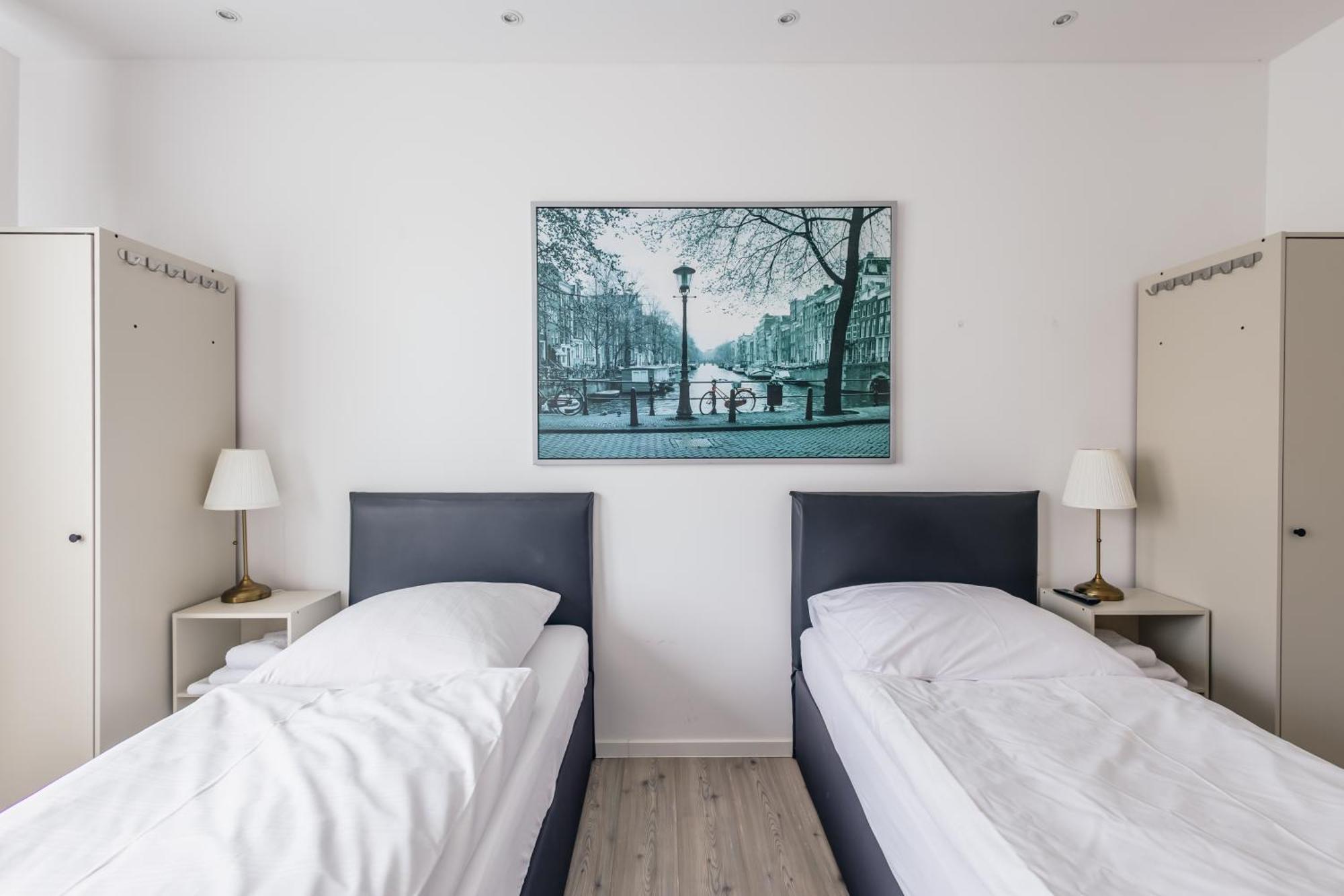 Centrally Located 2-Room Apartment Hannover Esterno foto