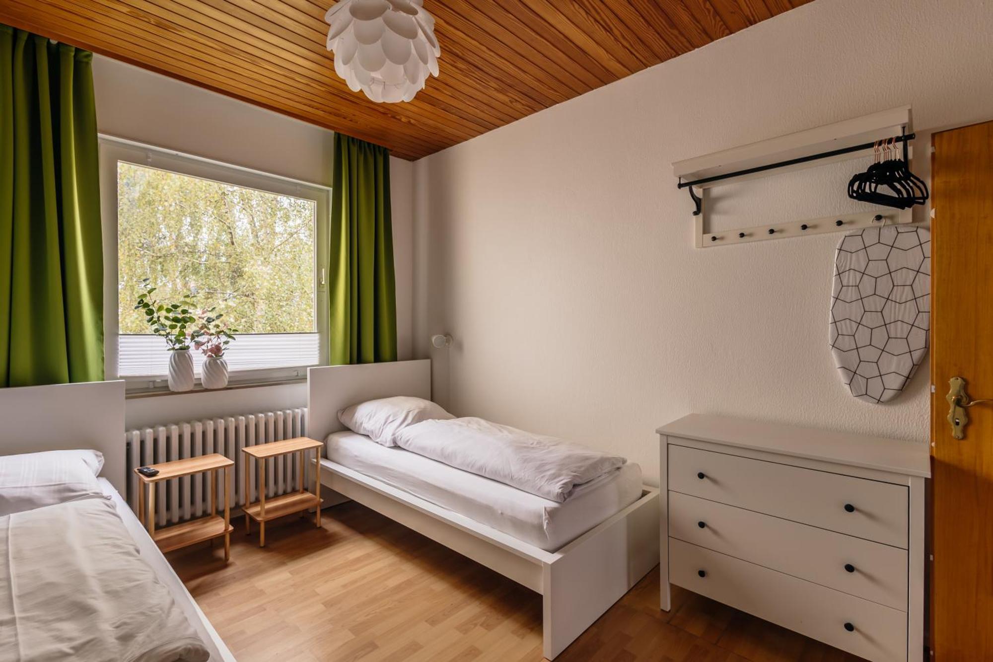 Centrally Located 2-Room Apartment Hannover Esterno foto