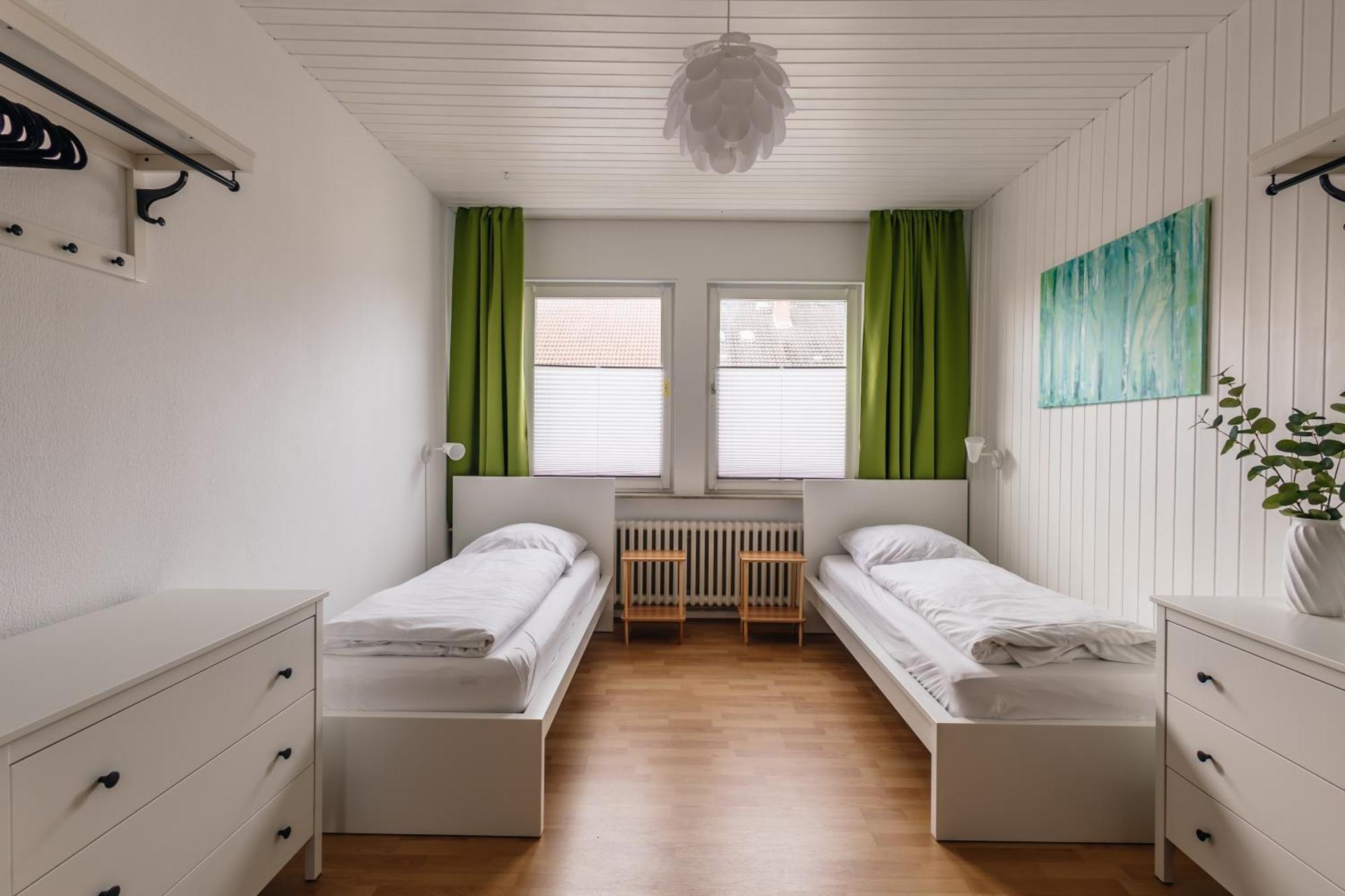 Centrally Located 2-Room Apartment Hannover Esterno foto