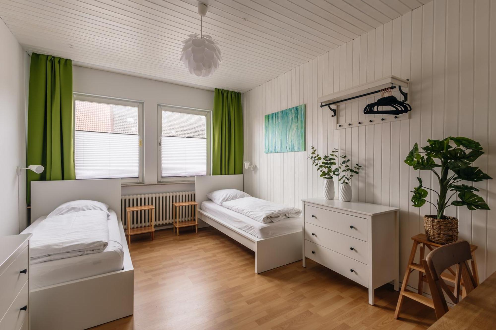 Centrally Located 2-Room Apartment Hannover Esterno foto
