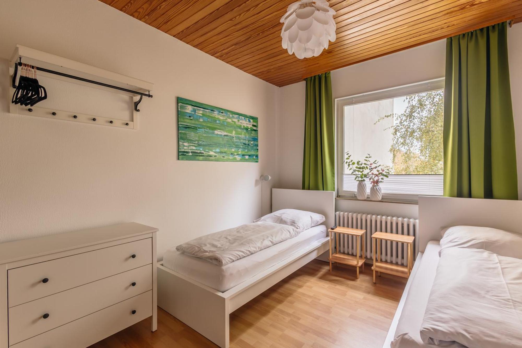 Centrally Located 2-Room Apartment Hannover Esterno foto