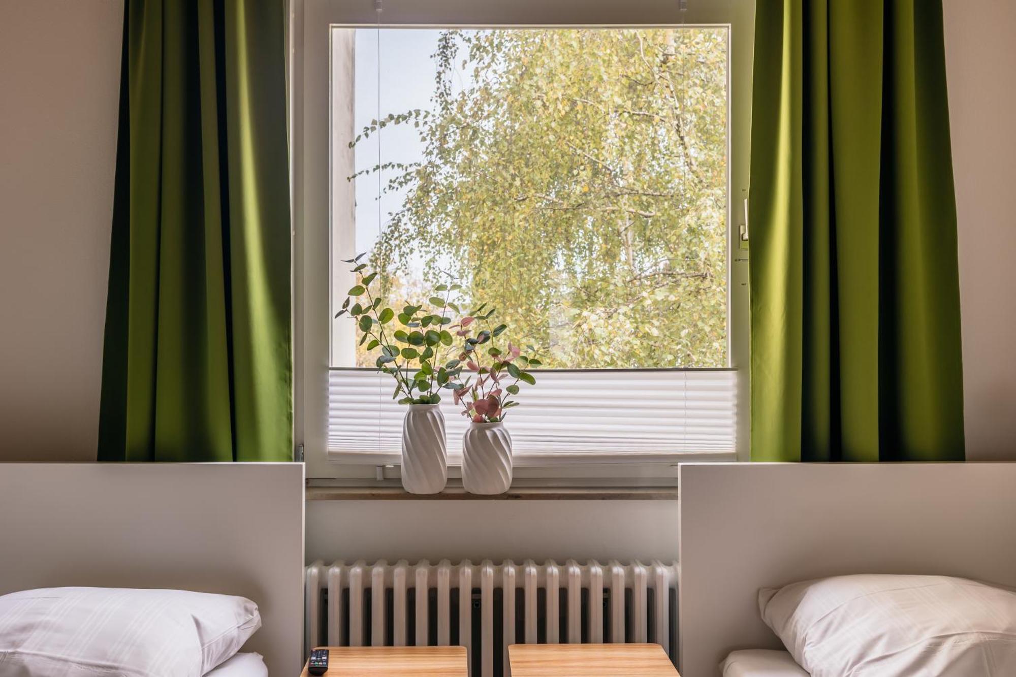 Centrally Located 2-Room Apartment Hannover Esterno foto
